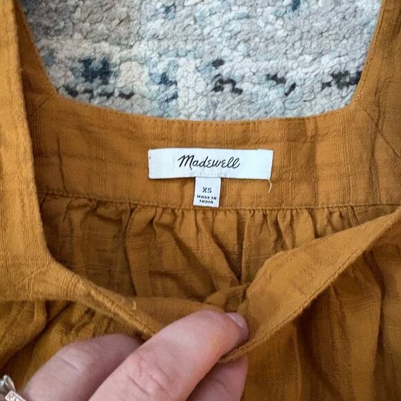 Madewell Square-Neck Bubble-Sleeve Top in Antique Gold - Picture 5 of 5